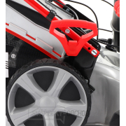 Benzínová sekačka na trávu s pojezdem VeGA 545 SXH 6in1 náhled