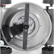 Benzínová sekačka na trávu VeGA 404 SDX s pojezdem  Náhled