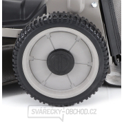 Benzínová sekačka na trávu s pojezdem Weibang WB 537 SCV 6in1 náhled