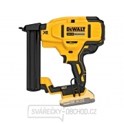 Aku sponkovačka DeWALT DCN681N bezuhlíková Aku sponkovačka DeWALT DCN681N bezuhlíková gallery main image