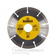 DT3711 Diamantový kotouč ze slinutých karbidů 125x22,2 mm na suché řezání betonu a cihel DeWALT DT3711 Diamantový kotouč ze slinutých karbidů 125x22,2 mm na suché řezání betonu a cihel DeWALT gallery main image