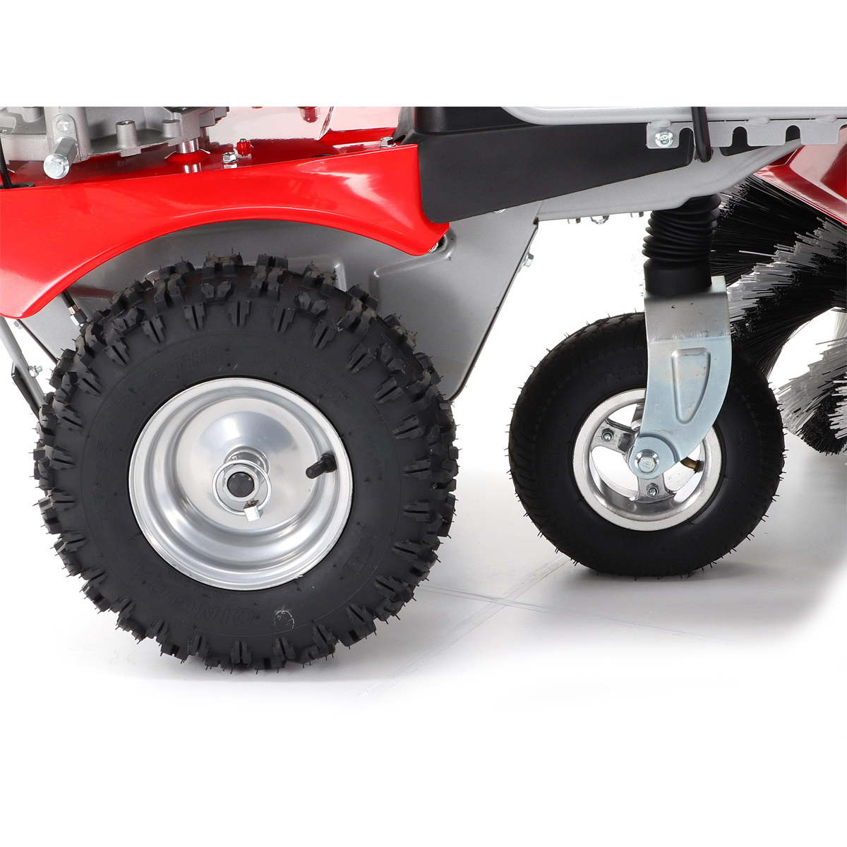 Motorový zametač VeGA S1000V s variabilním pojezdem a rychlostí kartáče Náhled