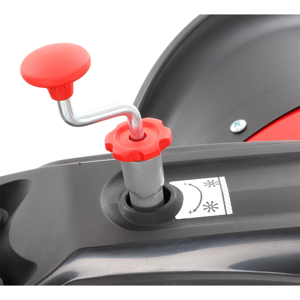 Motorový zametač VeGA S1000V s variabilním pojezdem a rychlostí kartáče Náhled