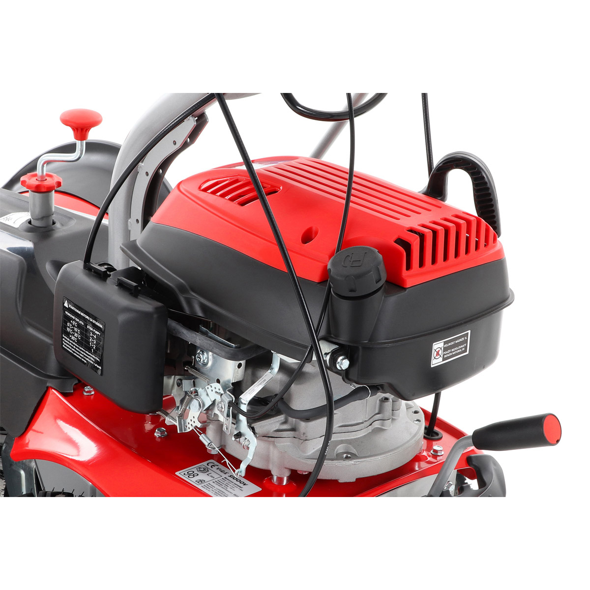 Motorový zametač VeGA S1000V s variabilním pojezdem a rychlostí kartáče Náhled