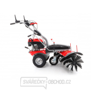 Motorový zametač VeGA S1000V s variabilním pojezdem a rychlostí kartáče Motorový zametač VeGA S1000V s variabilním pojezdem a rychlostí kartáče náhled