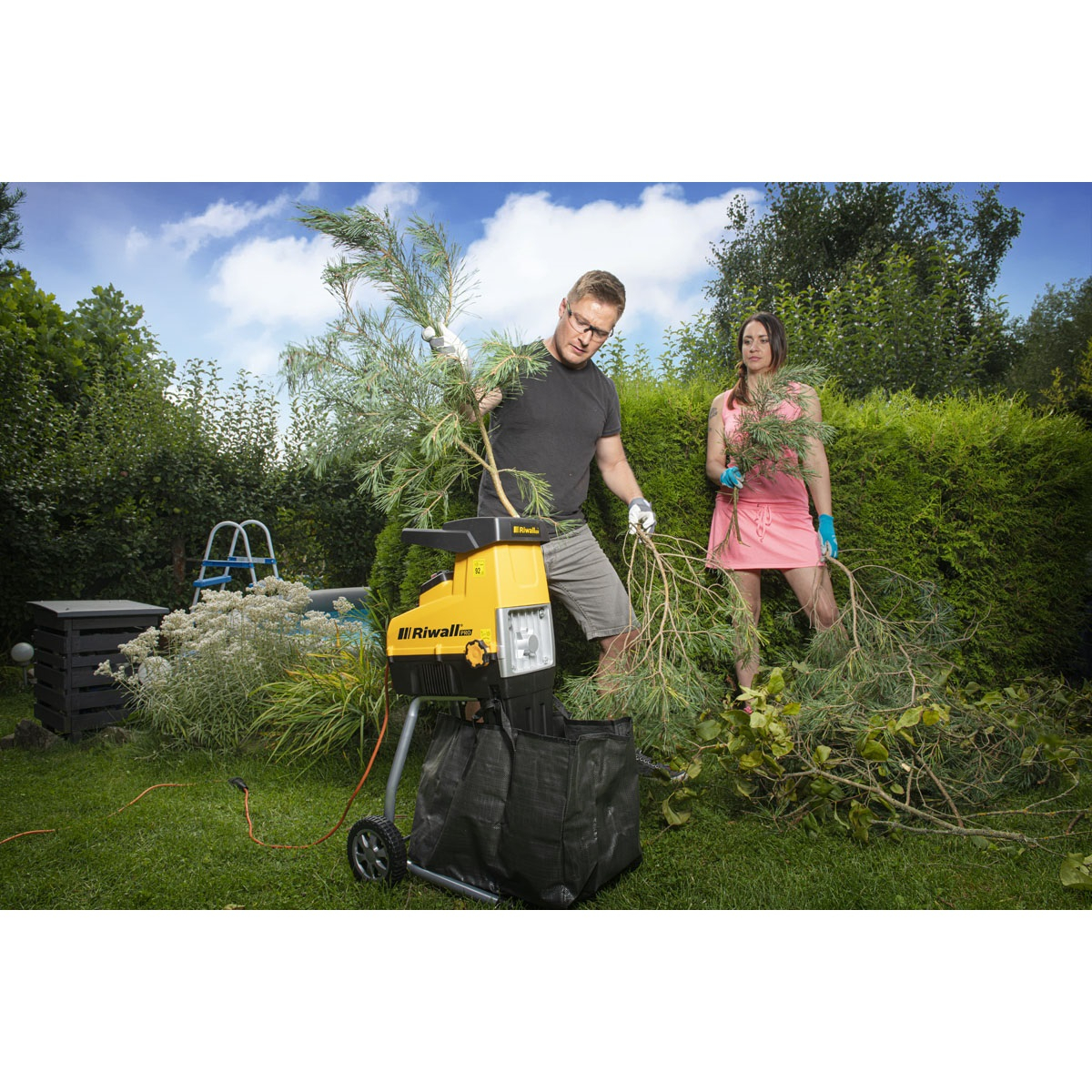 Riwall PRO RES 3044 elektrický válcový drtič větví 3000 W Náhled