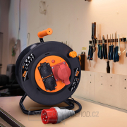 Solight prodlužovací přívod na bubnu, 3 zásuvky, 400V + 230V, 25m gumový kabel 3x1,5mm2, IP44 náhled