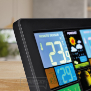 Solight meteostanice, extra velký barevný LCD, teplota, vlhkost, tlak, RCC, USb nabíjení, černá Náhled