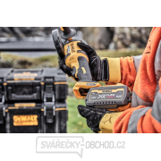 Akumulátorová úhlová bruska 125mm DeWALT DCG418X2 FLEXVOLT XR 54V 2x Li-Ion 9,0Ah Náhled