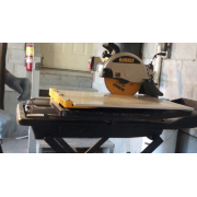 DeWALT Řezačka s posuvným stolem a stojanem pro mokré řezání dlažby, 250 mm, D24000S  náhled