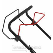 Benzínová sekačka na trávu GÜDE ECO WHEELER 413.2 R s pojezdem Benzínová sekačka na trávu GÜDE ECO WHEELER 413.2 R s pojezdem náhled