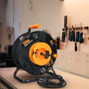 Solight prodlužovací přívod na bubnu, 1 zásuvka, venkovní, 50m gumový kabel, 3x 1,5mm2, IP44 náhled