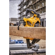 Aku kotoučová pila 2x6,0Ah DeWALT FLEXVOLT DCS577T2 náhled