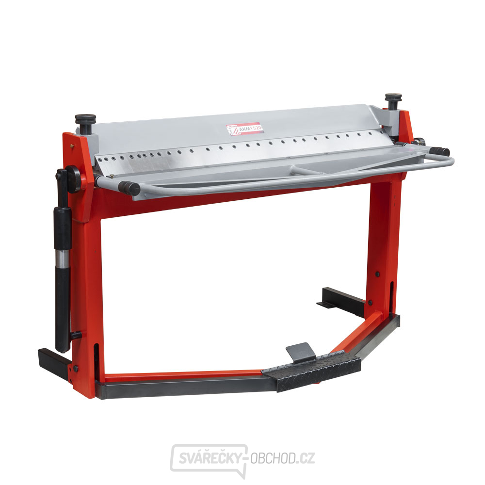 Ohýbačka plechu AKM1520