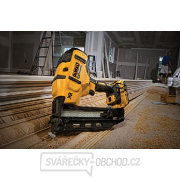 Aku hřebíkovačka bezuhlíková DeWALT 18V DCN660P2 XR Li-Ion 2x5,0Ah Aku hřebíkovačka bezuhlíková DeWALT 18V DCN660P2 XR Li-Ion 2x5,0Ah náhled