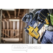 Aku elektrikářská sponkovačka 18V 2x2,0Ah DeWALT DCN701D2 náhled