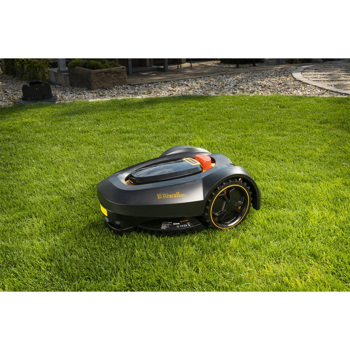 Riwall PRO RRM 600 robotická aku sekačka 600 m2 Náhled