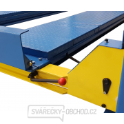 Čtyřsloupový zvedák 5000 kg pro geometrii Čtyřsloupový zvedák 5000 kg pro geometrii náhled