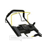 Benzínová sekačka na trávu GEKO G83052 s pojezdem a el. startem  Benzínová sekačka na trávu GEKO G83052 s pojezdem a el. startem  náhled