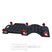 Dílenský stůl se 6 koly 36