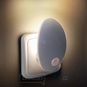 Solight Noční LED světélko s pohybovým a světelným sensorem 0,5W, 3000K, 230V náhled