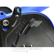 Odsávací kryt na frézování drážek, pro úhlové brusky 115-125mm GEKO Odsávací kryt na frézování drážek, pro úhlové brusky 115-125mm GEKO náhled