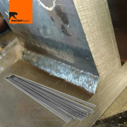 PANTERMAX PanterWeld®4v1 200 MULTIFUNKČNÍ invertorová svářečka MIG/TIG/MMA/PLAZMA + Kabely + Hořáky + Elektroda + Red. V PANTERMAX PanterWeld®4v1 200 MULTIFUNKČNÍ invertorová svářečka MIG/TIG/MMA/PLAZMA + Kabely + Hořáky + Elektroda + Red. V náhled