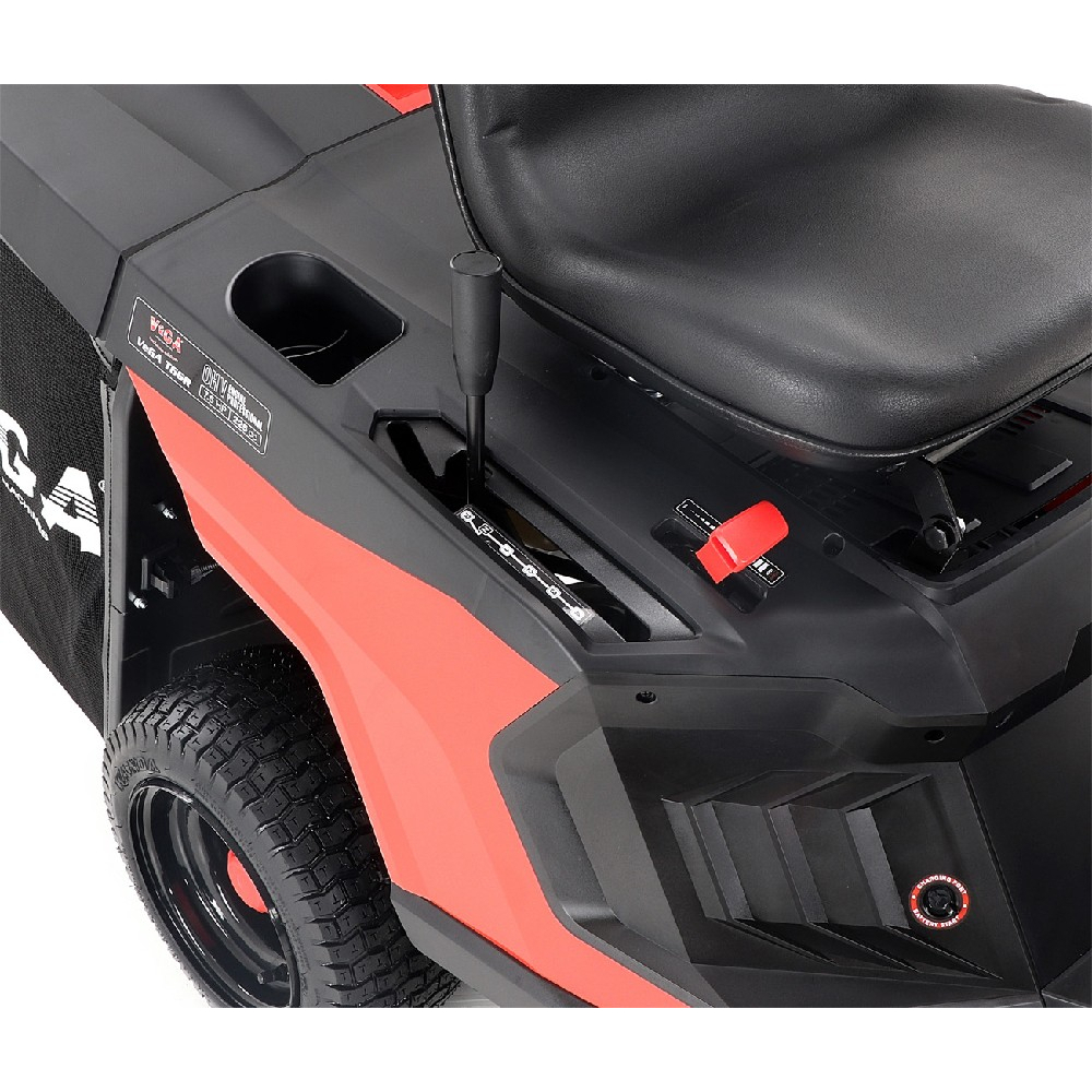 Zahradní traktor VeGA T66R Náhled