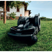 Robotická sekačka na trávu TECHline NEXTTECH LX4 4WD náhled