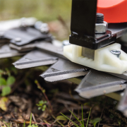 Scheppach BMS 196-88 lištová sekačka na vysokou trávu s pojezdem Náhled