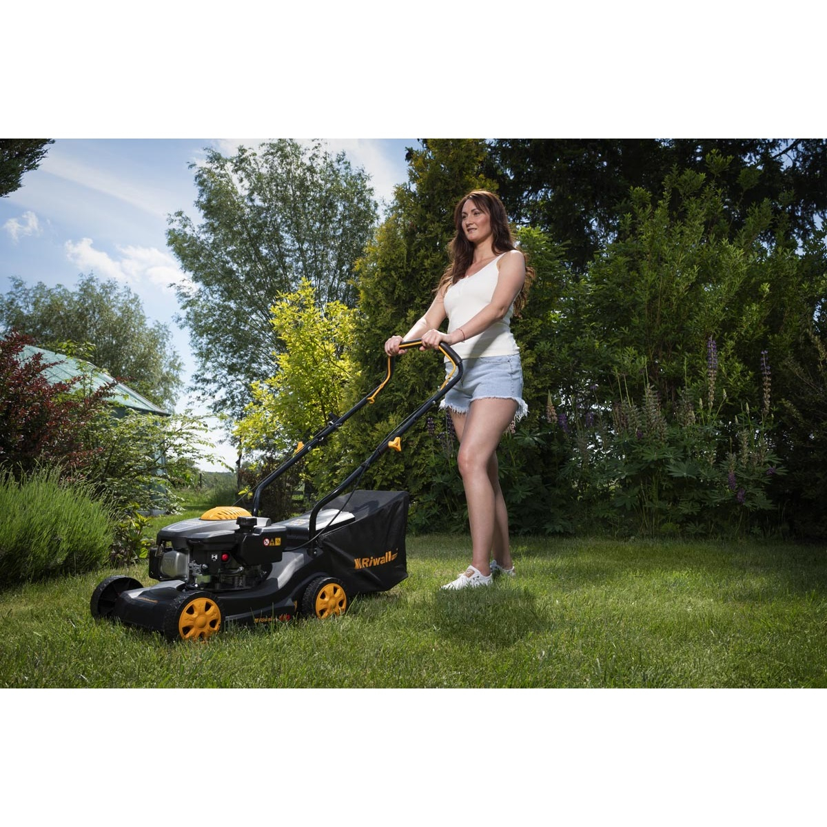 Riwall PRO RPM 4032 P multifunkční travní sekačka 2v1 bez pojezdu Náhled