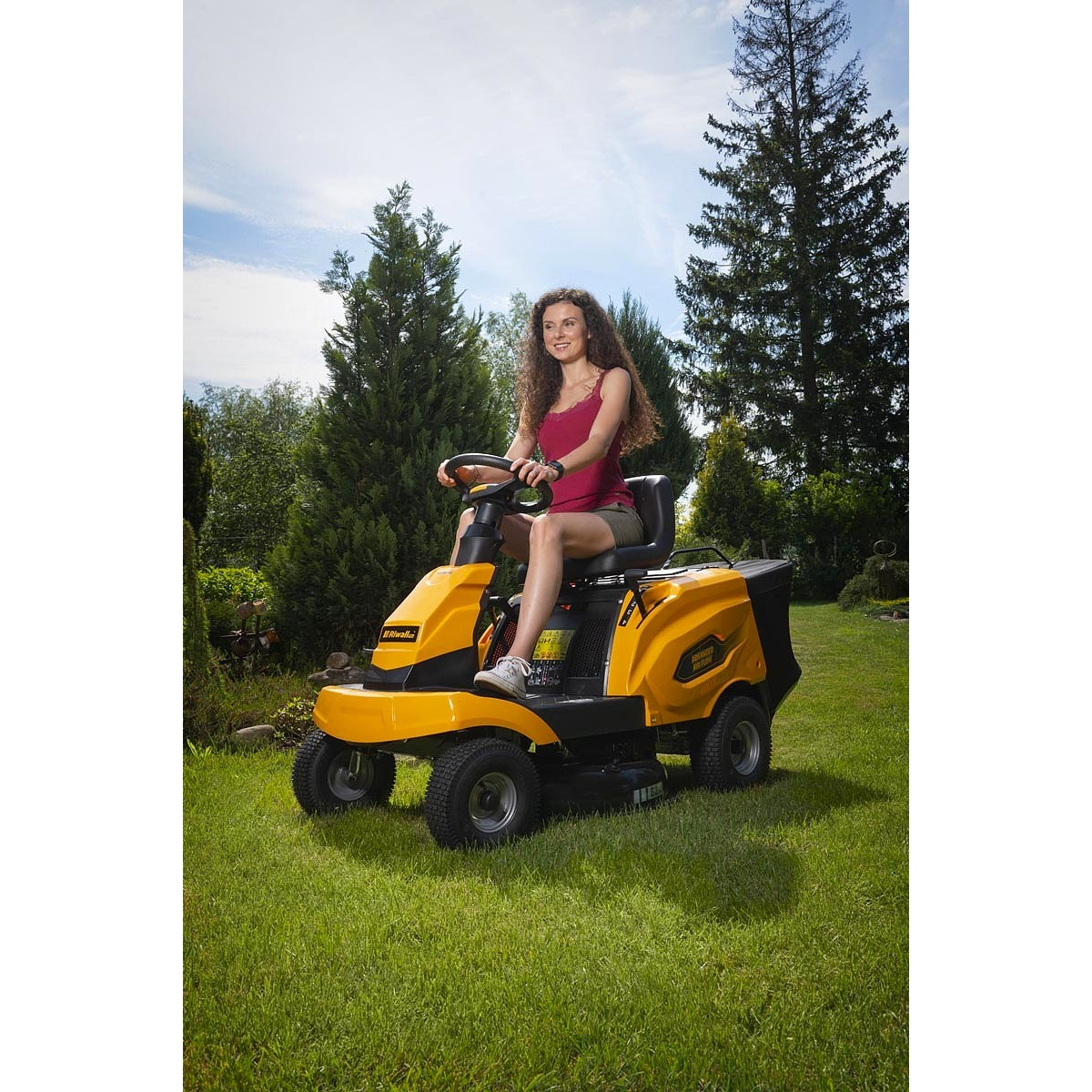 Riwall PRO RMR 62 TRD travní rider 62 cm se zadním výhozem a mechanickou převodovkou Náhled