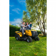 Riwall PRO RLT 102 HRD TWIN dvouválcový travní traktor 102 cm se zadním výhozem a hydrostatickou převodovkou náhled