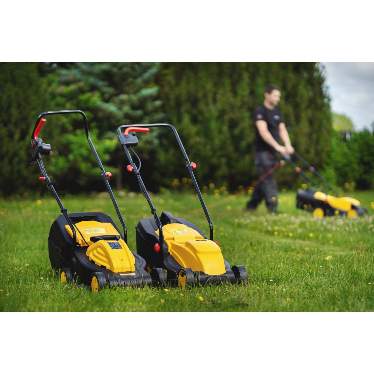 GEKO G83026 - Elektrická sekačka na trávu, 1200W, 32 cm Náhled