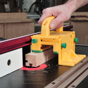 Posuvný a přítlačný přípravek MICROJIG GRR-RIPPER 3D GR-100 Posuvný a přítlačný přípravek MICROJIG GRR-RIPPER 3D GR-100 náhled