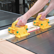 Posuvný a přítlačný přípravek MICROJIG GRR-RIPPER 3D GR-100 náhled