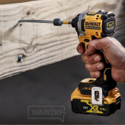 Aku rázový utahovák 18V bez aku DeWALT DCF850N Aku rázový utahovák 18V bez aku DeWALT DCF850N náhled