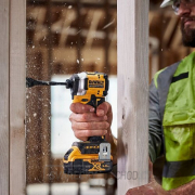 Aku rázový utahovák 18V bez aku DeWALT DCF850N Aku rázový utahovák 18V bez aku DeWALT DCF850N náhled