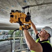 Kombinované kladivo SDS-Plus 30 mm s odsáváním DeWALT D25335K Náhled