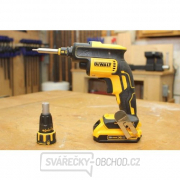 Aku bezuhlíkový šroubovák na sádrokarton 18 V Li-Ion 2x2,0 Ah DeWALT DCF620D2 Náhled