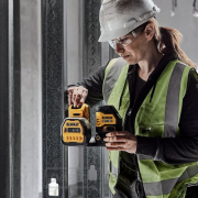 Aku zelený křížový laser 18V/12V bez aku DeWALT DCE088NG18 Aku zelený křížový laser 18V/12V bez aku DeWALT DCE088NG18 náhled