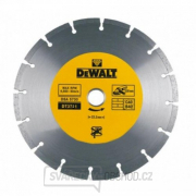 Dia kotouč profi ze slinutých karbidů na suché řezání betonu a cihel 180x22,2mm DeWALT DT3721 Dia kotouč profi ze slinutých karbidů na suché řezání betonu a cihel 180x22,2mm DeWALT DT3721 gallery main image