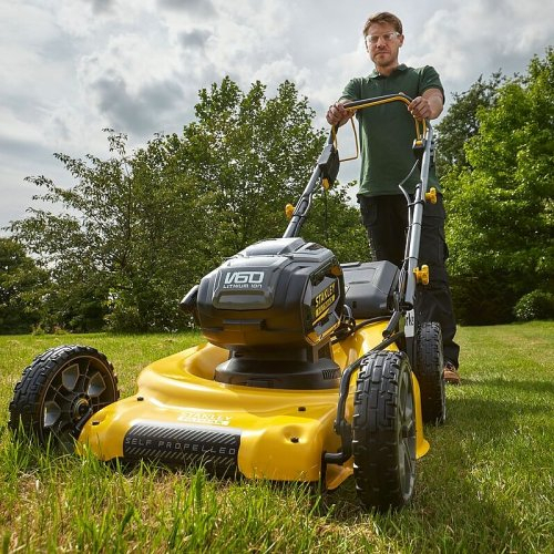 Aku sekačka s pojezdem V60 bez aku Stanley FatMax SFMCMS2653B Náhled