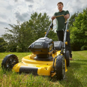 Aku sekačka s pojezdem V60 bez aku Stanley FatMax SFMCMS2653B náhled