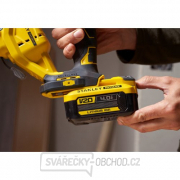 Aku bezuhlíková přímopčará pila V20 18V 2x4,0Ah Stanley FatMax SFMCS650M2K náhled