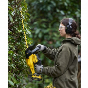 Aku nůžky na živý plot V20 18V 1x4,0Ah Stanley FatMax SFMCHT855M1 Aku nůžky na živý plot V20 18V 1x4,0Ah Stanley FatMax SFMCHT855M1 náhled