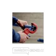 Řezák na plastové odpadní trubky pr. 32 ÷ 50 mm Knipex 90 23 01 BK náhled
