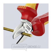 Boční štípací kleště 140 mm - 1000V. KNIPEX 70 06 140 - chromováno, vícesložkové návleky VDE Boční štípací kleště 140 mm - 1000V. KNIPEX 70 06 140 - chromováno, vícesložkové návleky VDE náhled
