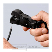 Odizolovací nástroj na koaxiální kabely Knipex 16 60 05 SB náhled