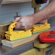 Posuvný blok MICROJIG GRR-RIPPER 2 GO pro řezání na stolní formátovací pile Posuvný blok MICROJIG GRR-RIPPER 2 GO pro řezání na stolní formátovací pile náhled